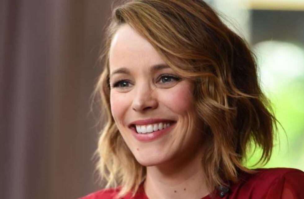 Rachel McAdams reivindicó la lactancia materna con una foto impactante