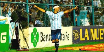 Acosta firmó contrato por tres años y seguirá vistiendo la camiseta de Atlético\u002E