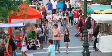 Feria del Regalo en Santa Rosa (El Diario)
