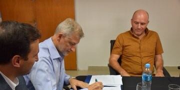 Héctor Campana, titular de la Agencia Córdoba Deportes, junto a directivos de los clubes, caso Jorge Franceschi (presidente de Belgrano), y un convenio para la inclusión\u002E