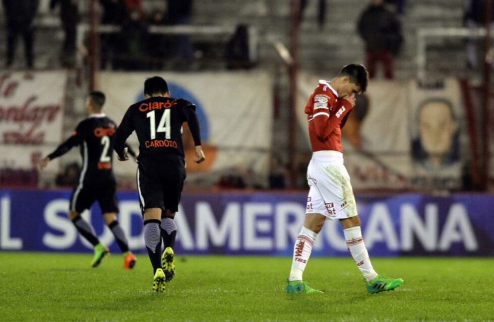 Copa Sudamericana: Huracán fue goleado por Libertad de Paraguay y quedó al borde de la eliminación
