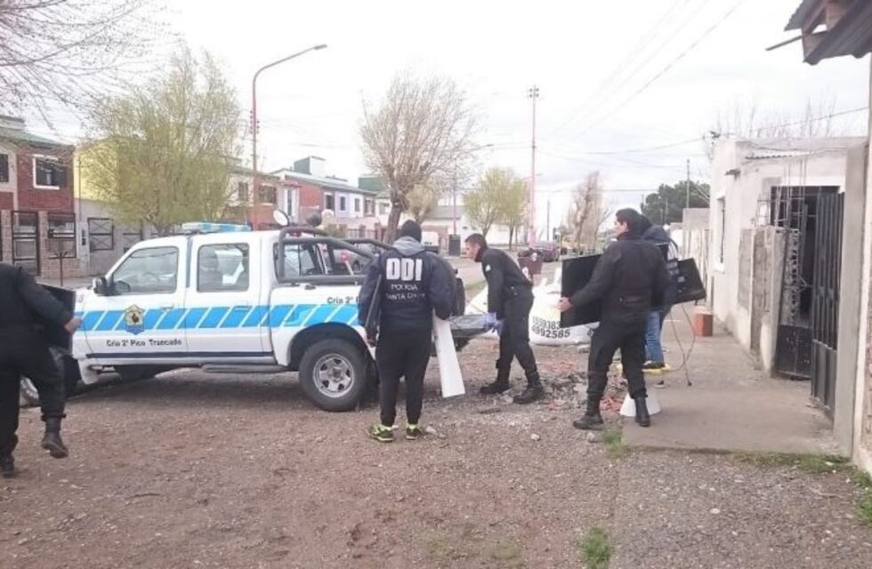 Pico Truncado: Hallaron cocaína cuando allanaban casa por causa de amenazas