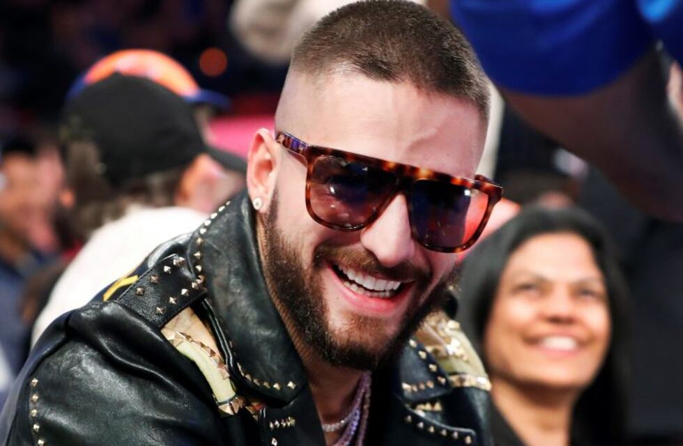 La increíble metamorfosis de Maluma en su nuevo video "Amor de mi vida"