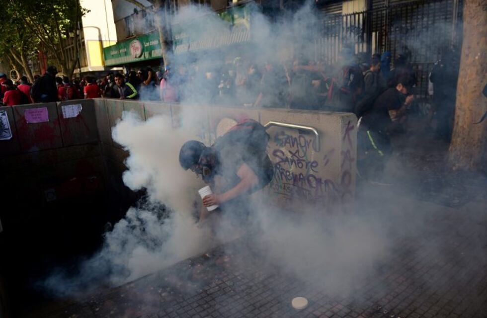 Chile: multitudinaria marcha e incidentes en Santiago