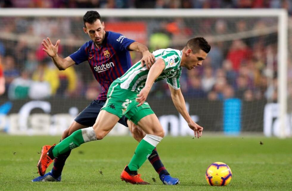 Duelo rosarino: Lo Celso opacó la vuelta de Messi y Betis ganó en Barcelona