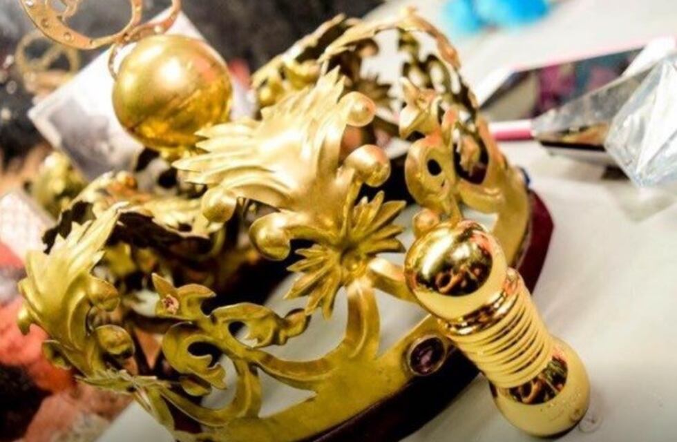 Quedaron helados: en un boliche gay se robaron la corona de la Reina de la Nieve