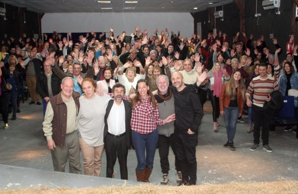 La Herencia se presentó en Arroyito dentro del marco Abriendo Telones