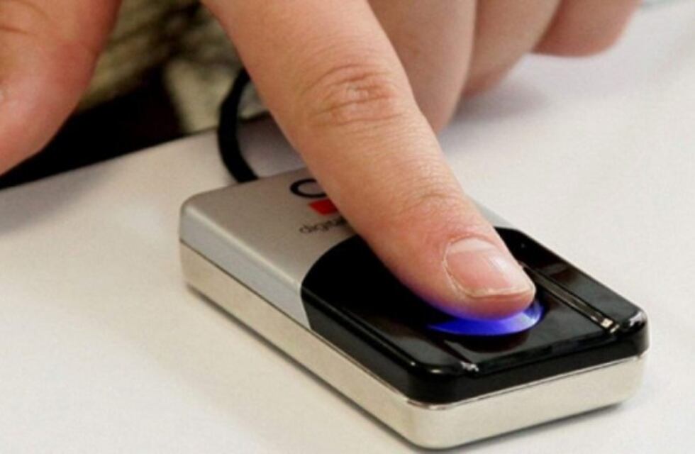 Habrá prueba de identificación biométrica con huellas digitales en algunas mesas