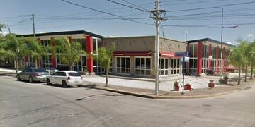 El muchacho fue atrapado en las inmediaciones, por Lavalle y Sarmiento\u002E (Street View)