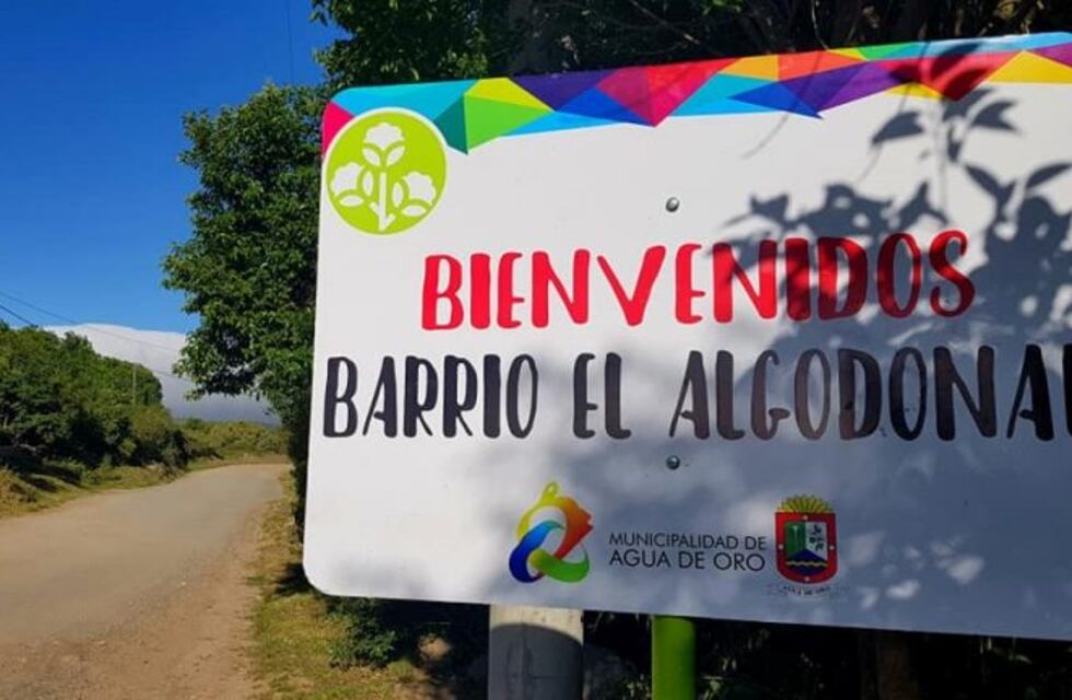 Se inauguró nueva plaza en la localidad de Agua de Oro