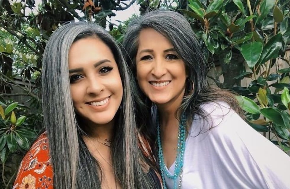 El pelo con canas se vuelve tendencia para la nueva temporada