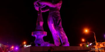 el gorosito en el marco de Caleta se viste de rosa