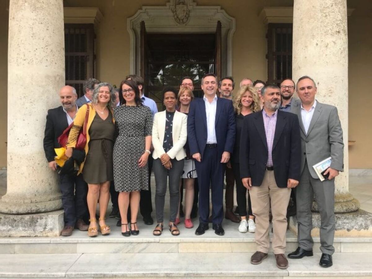 El intendente Ramón Mestre recibió la noticia en Sevilla, España\u002E