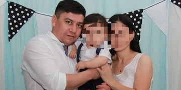 Fidelino Fernández (39), el carnicero baleado en un asalto en La Boca, junto a su esposa y su hijo\u002E