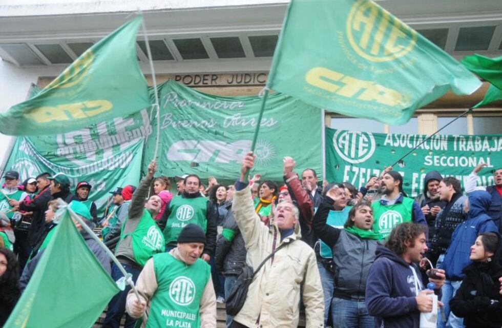 ATE marchó en repudio por el violento desalojo de PepsiCo