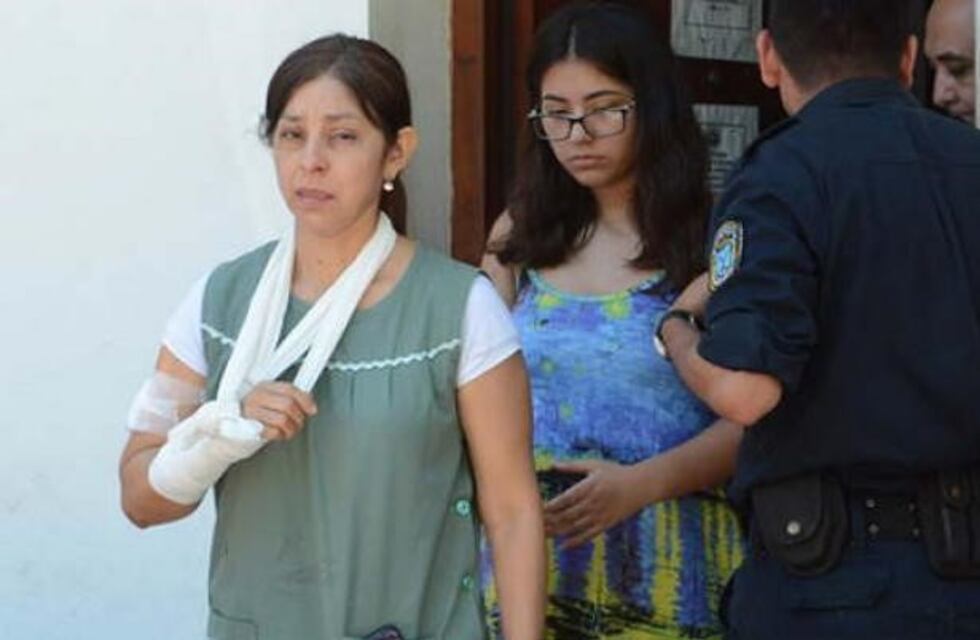 "Emocionalmente estoy muy afectada. Estoy medicada porque aún tengo crisis de llantos", reveló la docente apuñalada