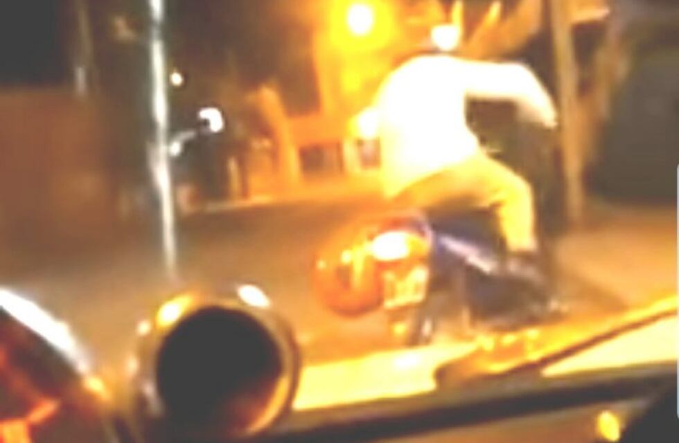 La Falda: se lanzó sobre un ladrón y evitó que robe una moto