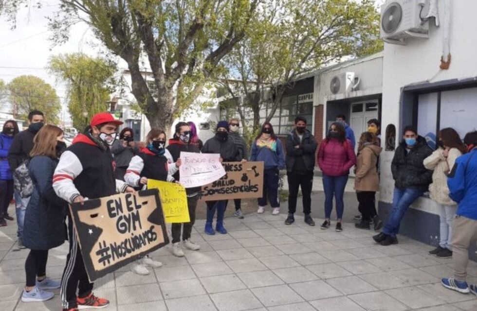 Comerciantes deberán seguir esperando para la reapertura