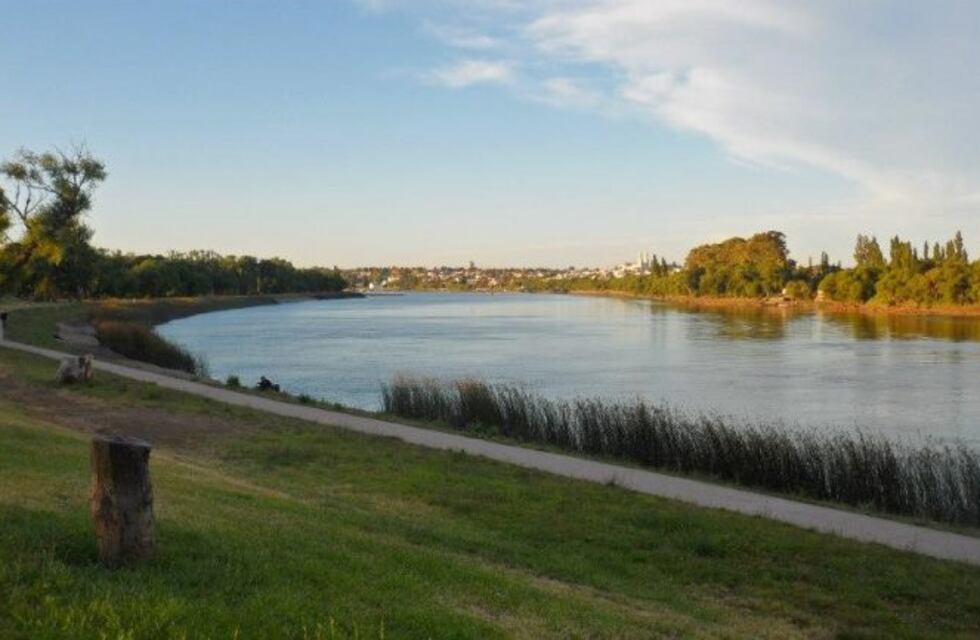 Investigan si el río Negro está habilitado para ser navegable