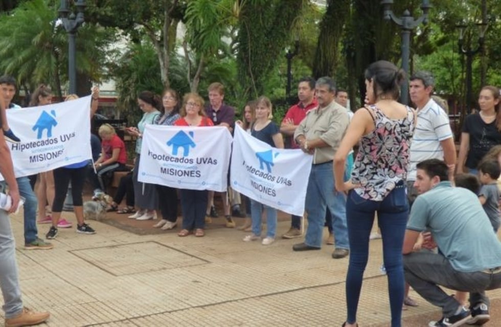 Deudores UVA protestaron contra el descongelamiento de las cuotas de sus créditos