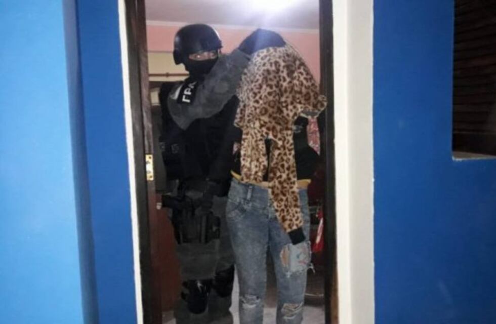 Ocultaban droga en una caja de pañales, pero "Kika" la detectó