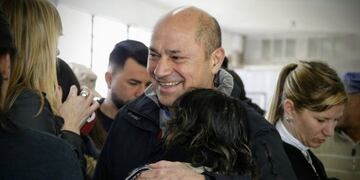 Mario Secco luego de votar\u002E Fotografía\u002E Info Blanco sobre Negro\u002E