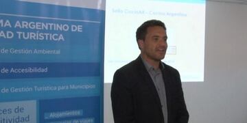 El ministro Posadas en la presentación del \