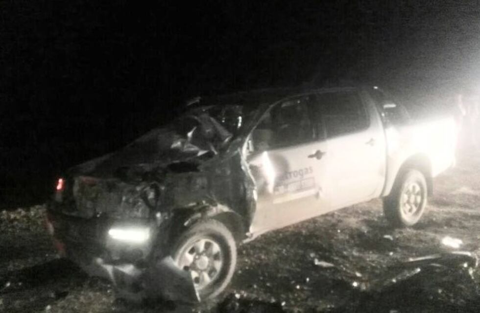 Camioneta de Petrogas protagonizó accidente cerca de Añelo