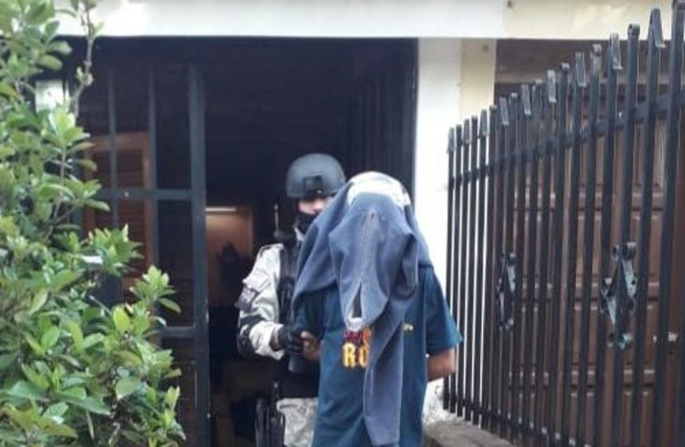 Secuestraron cocaína y LSD en un impresionante operativo en Carlos Paz: padre e hijo detenidos