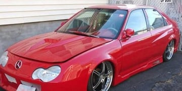 Honda Civid modificado\u002E (Facebook)