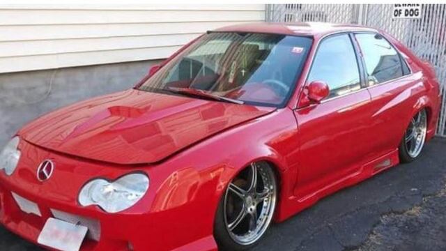 Honda Civid modificado\u002E (Facebook)