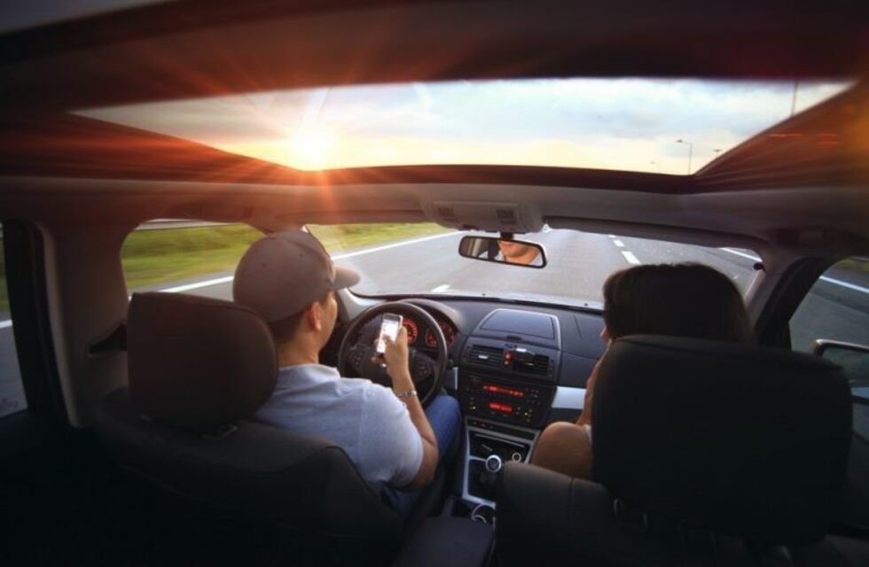 15 años y al volante: descontrol y lesionado en Bialet Massé