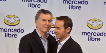 oficinas de Mercado Libre Con la presencia Mercado Libre anunció una inversión de $1500 millones\r\nLa compañía prometió la creación de 5 mil puestos de trabajo la mayoría de ellos en la Argentina, en los próximos cinco años; proyectan sumar 22\u002E000 metros cuadrados de oficinas\r\nDYN07, BUENOS AIRES 16/08/16, EL PRESIDENTE MAURICIO MACRI DURANTE EL ACTO DE ANUNCIO DE INVERSIONES DE LA EMPRESA MERCADO LIBRE\u002E FOTO: DYN/LUCIANO THIEBERGER\u002E buenos aires mauricio macri marcos galperin visita del presidente a la empresa mercado libre anuncio de inversiones en el pais de la compañia fundador y ceo de la empresa presidente argentino