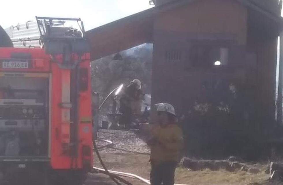 Una pareja habría sido la causante del incendio en una cabaña en Nono