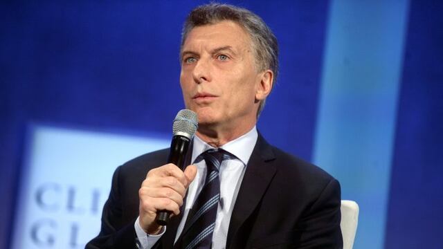 ARCHIVO - El presidente argentino, Mauricio Macri, durante un acto en Nueva York, Estados Unidos, el 19/09/2016. Hace 30 au00f1os, enojado por el bajo presupuesto que dedicaba a la contrataciu00f3n de jugadores Maradona, todavu00eda el nu00famero 10 de Boca Juniors, dijo