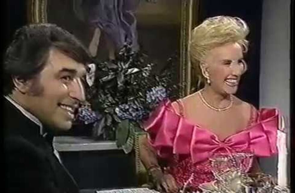 El momento en que Sandro se confesó con Mirtha Legrand: "Soy terriblemente violento"