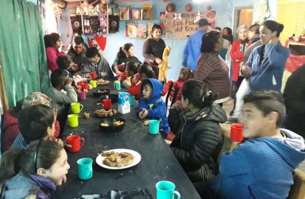 Solidaridad: Los Pekes del Bordo necesitan útiles escolares