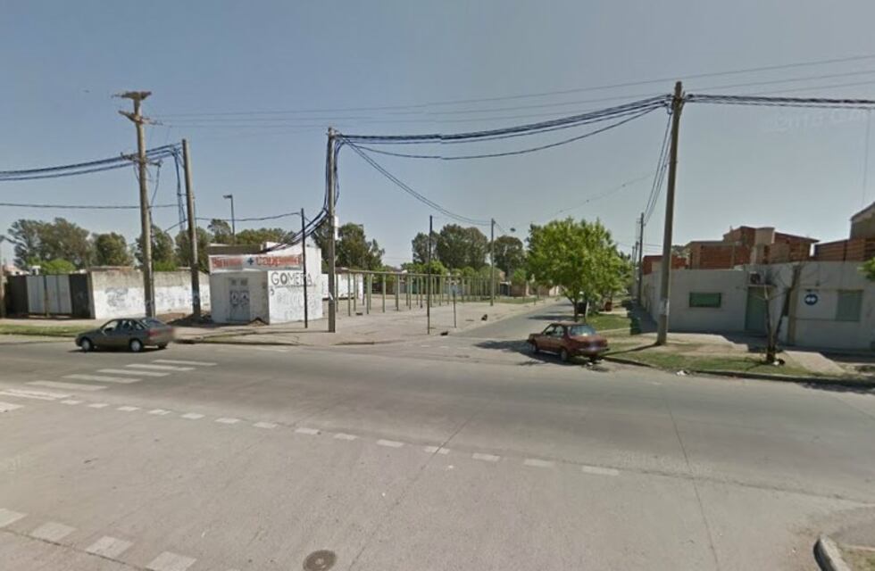 Una mujer le disparó dos veces a un joven de 15 años cuando iba a comprar a un almacén