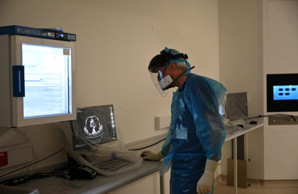 Coronavirus: un medicamento redujo un 35% la mortalidad en pacientes graves