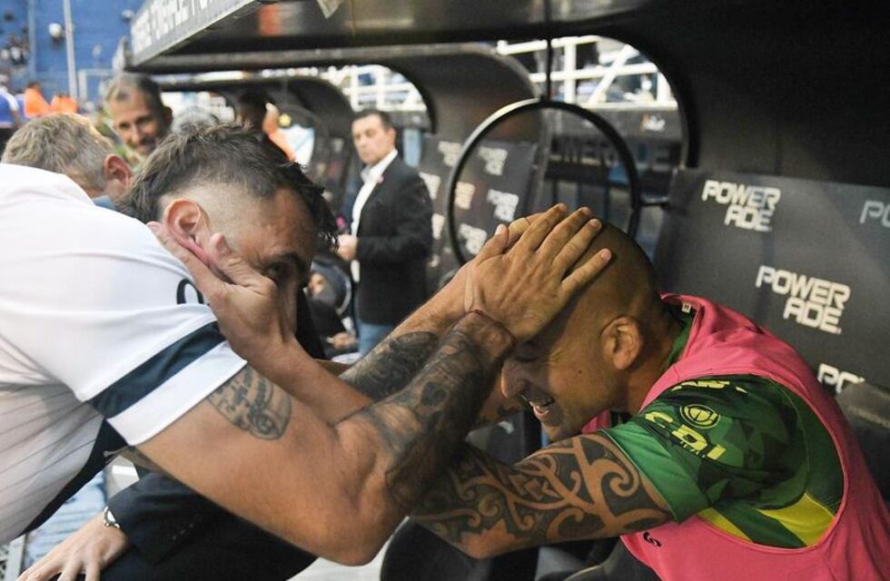 Vélez derrotó 2 a 0 a Aldosivi