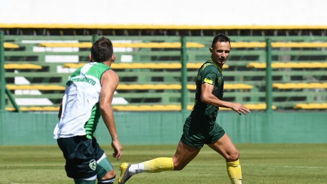 El lateral izquierdo Marcelo Benítez integró el plantel de Defensa y Justicia que ganó la Copa Sudamericana 2020 y la Recopa Sudamericana 2021.