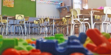 Condenaron a un docente por abusar de cinco alumnas de un jardín de infantes.