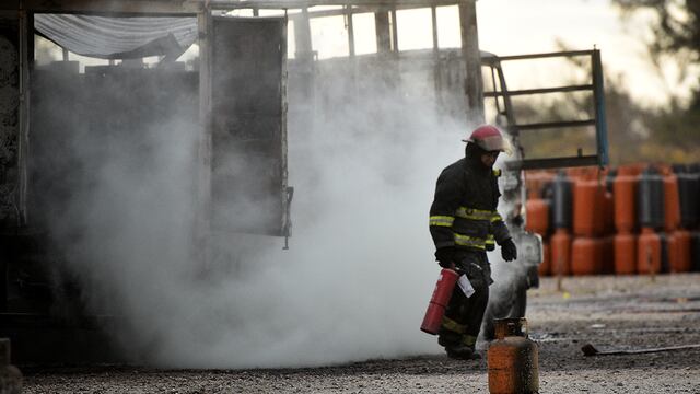 Incendio en envasadora Valigas (Pedro Castillo / La Voz)