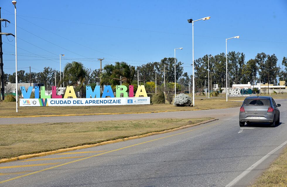 Un colectivo con 50 personas a bordo viajó 15 kilómetros a contramano por la autopista Córdoba-Rosario