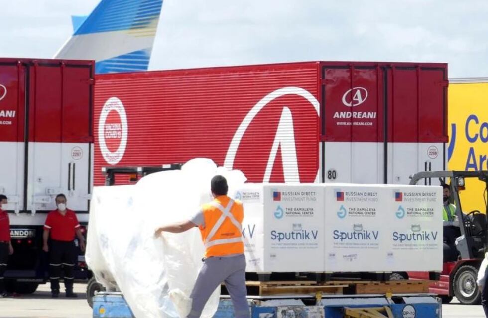 Se negaron a dar declaraciones desde el Hospital Posadas sobre el envío de las vacunas por fuera del protocolo a El Cafate