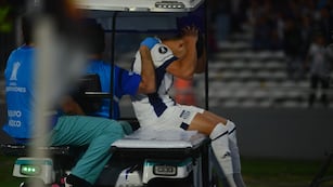El paraguayo Ramón Sosa salió lesionado en Talleres vs. San Paulo (Nicolás Bravo / La Voz).