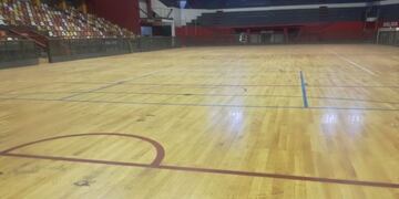 Para acondicionar la cancha hubo que traer polvo de ladrillo de Barcelona\u002E