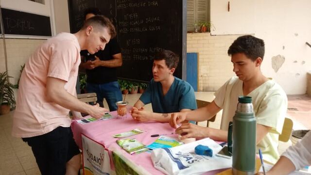 Campaña de Cudaio durante las elecciones del 27 de octubre\u002E (Reconquista Hoy)