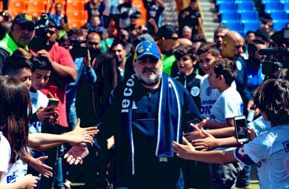 Maradona le agradeció a una empresa mendocina por sus donaciones