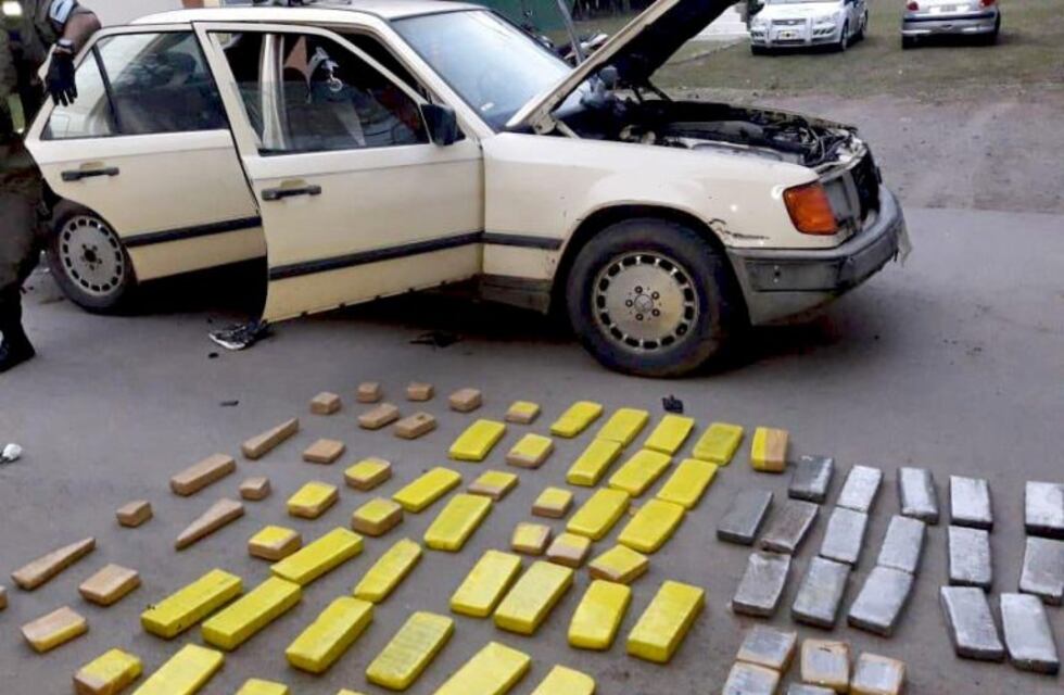 Incautaron 64 kilos de marihuana ocultos en el tanque de nafta de un auto